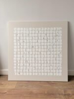 White Grid in Color - Görsel 2